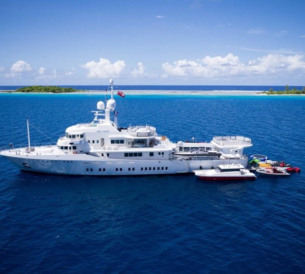 Yacht SENSES, Freres Schweers | CHARTERWORLD Luxury Superyacht Charters